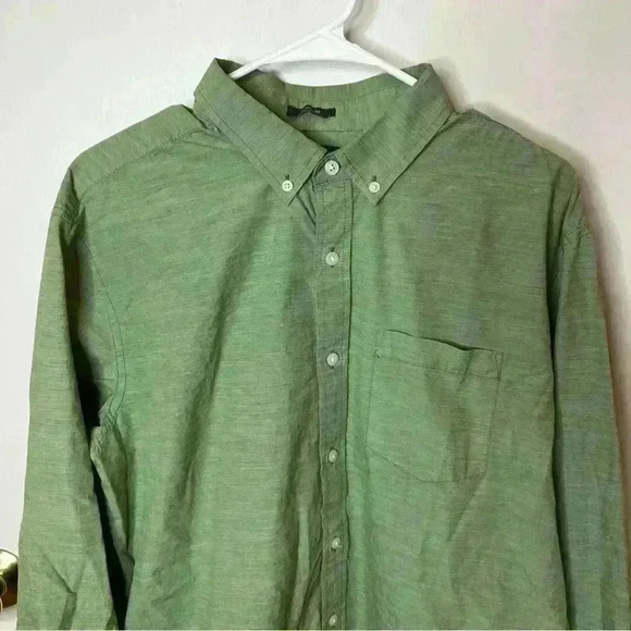 Eddie Bauer Classic Fit Button Down Shirt Men Large Green Collared Long Sleeve - Picture 2 of 6